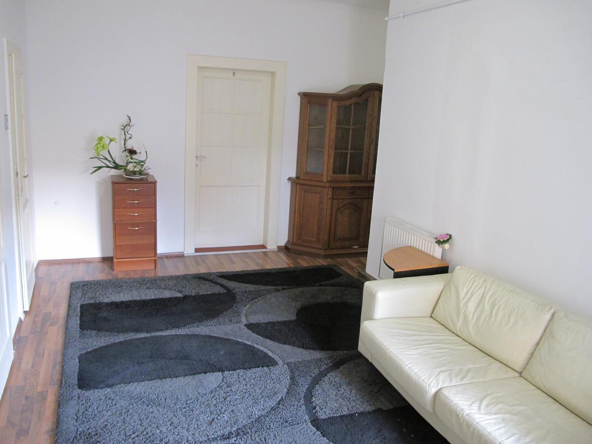 All Seasons Hostel Prága Kültér fotó