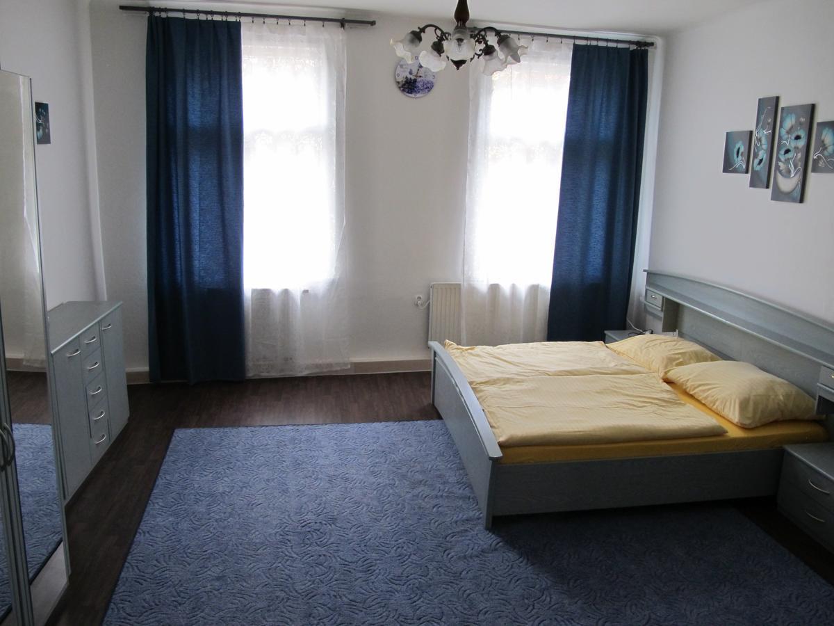 All Seasons Hostel Prága Kültér fotó